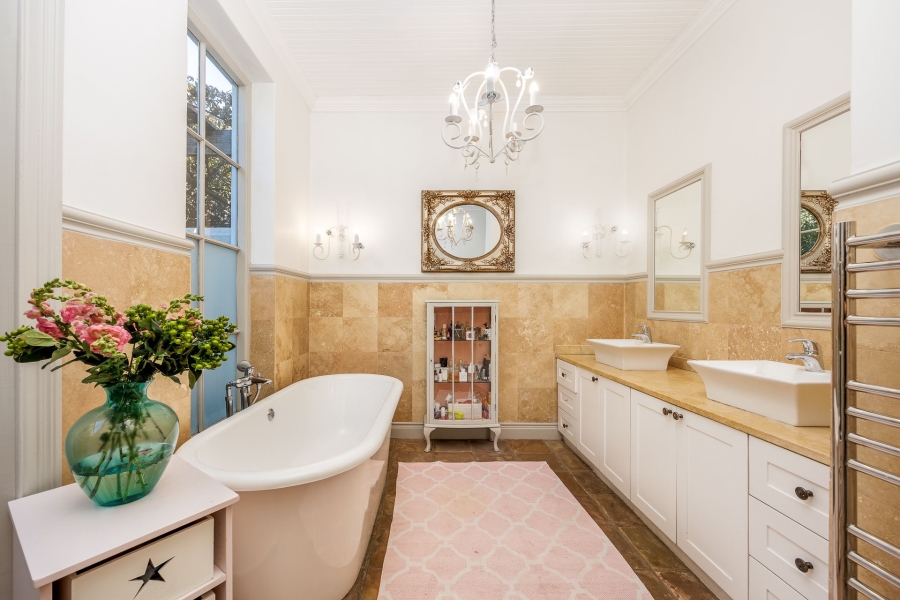 3 Bedroom Property for Sale in Franschhoek Western Cape